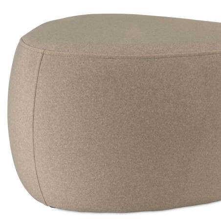 LEOPOLD - Kiezelvormige poef nr. 3 van donkerbeige fluweellook stof LEOPOLD